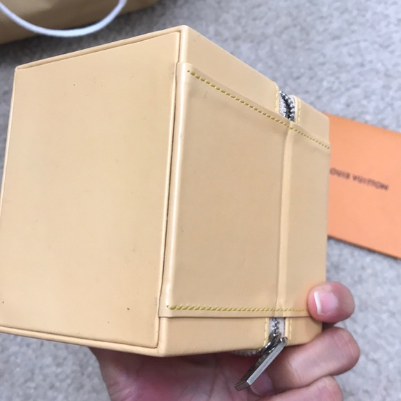 💯 Authentic Louis Vuitton watch box - Picture 7 of 7